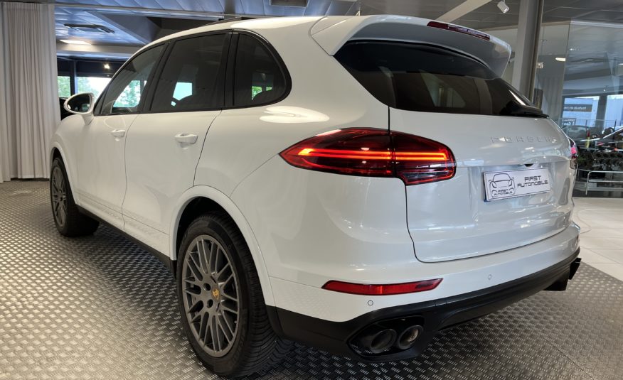 Porsche Cayenne 3.0L 262CH DIESEL PLATINUM EDITION