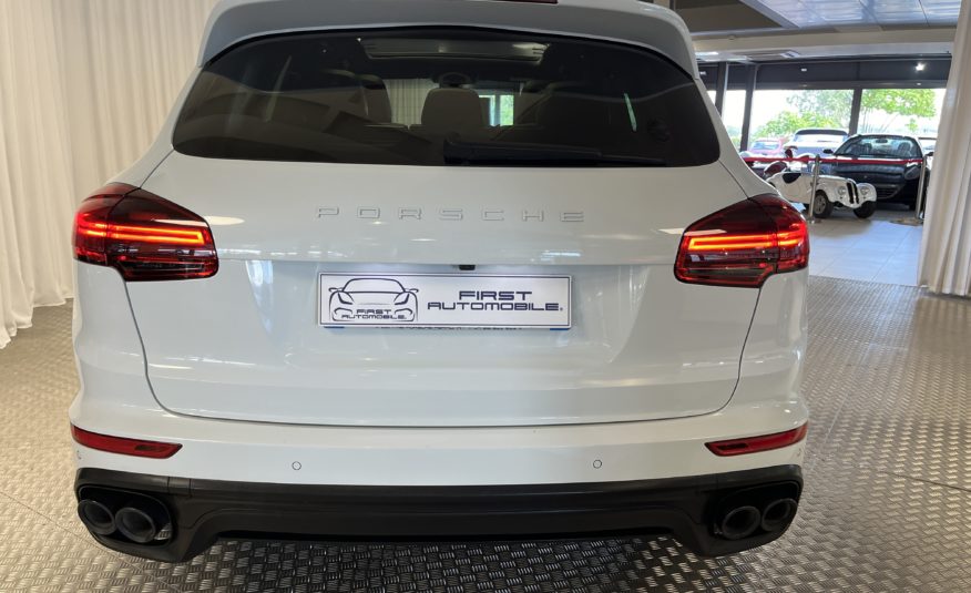 Porsche Cayenne 3.0L 262CH DIESEL PLATINUM EDITION