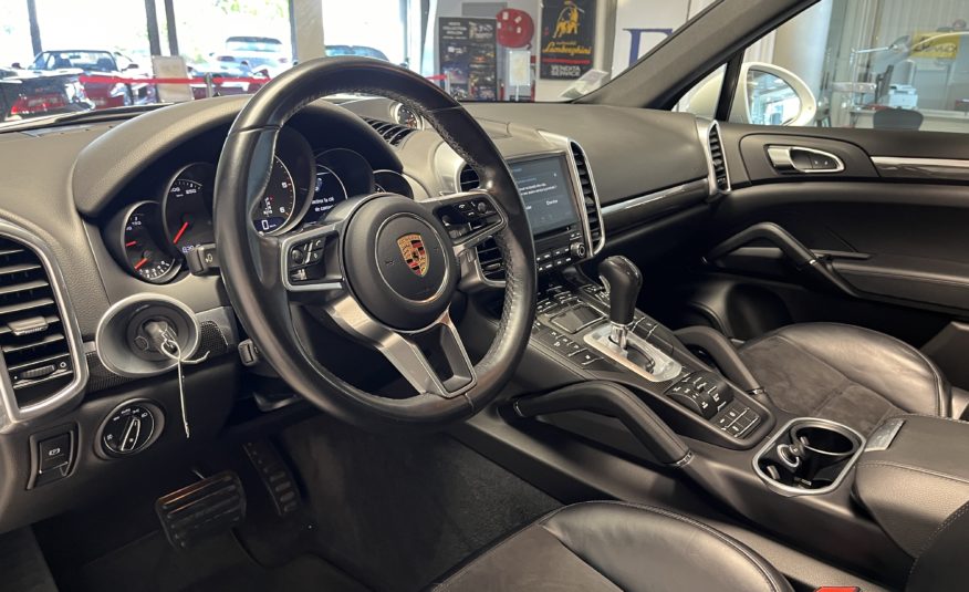 Porsche Cayenne 3.0L 262CH DIESEL PLATINUM EDITION