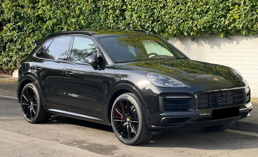 2023 PORSCHE CAYENNE GTS 4.0L 460CV V8 Turbo BV8